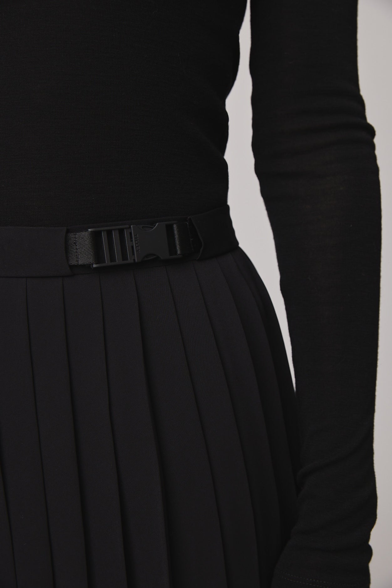 Tech Slk Pleated Midi Skirt - Image 13