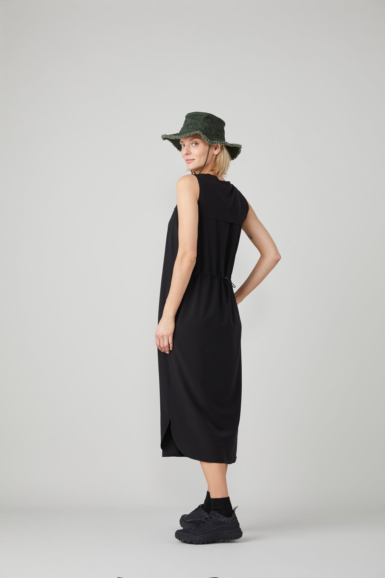 Tech Slk Midi Dress - Image 14