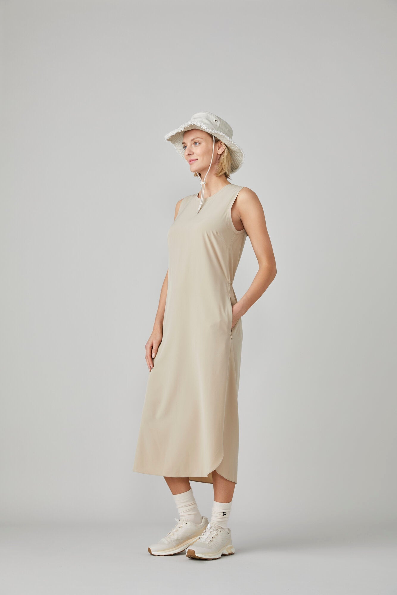 Tech Slk Midi Dress - Image 4