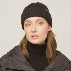 Ribbed Skully Beanie