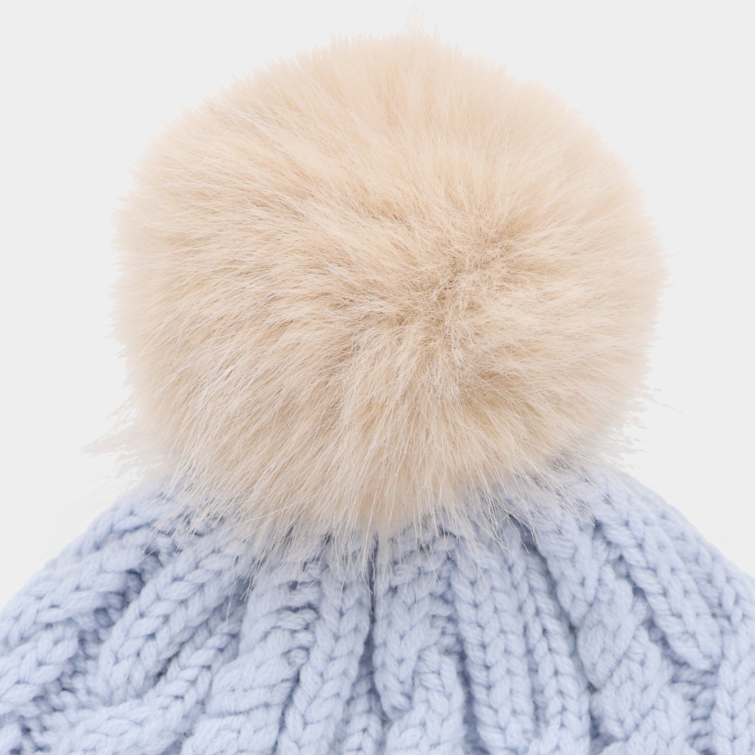 Pom Pom Cable Beanie - Image 16
