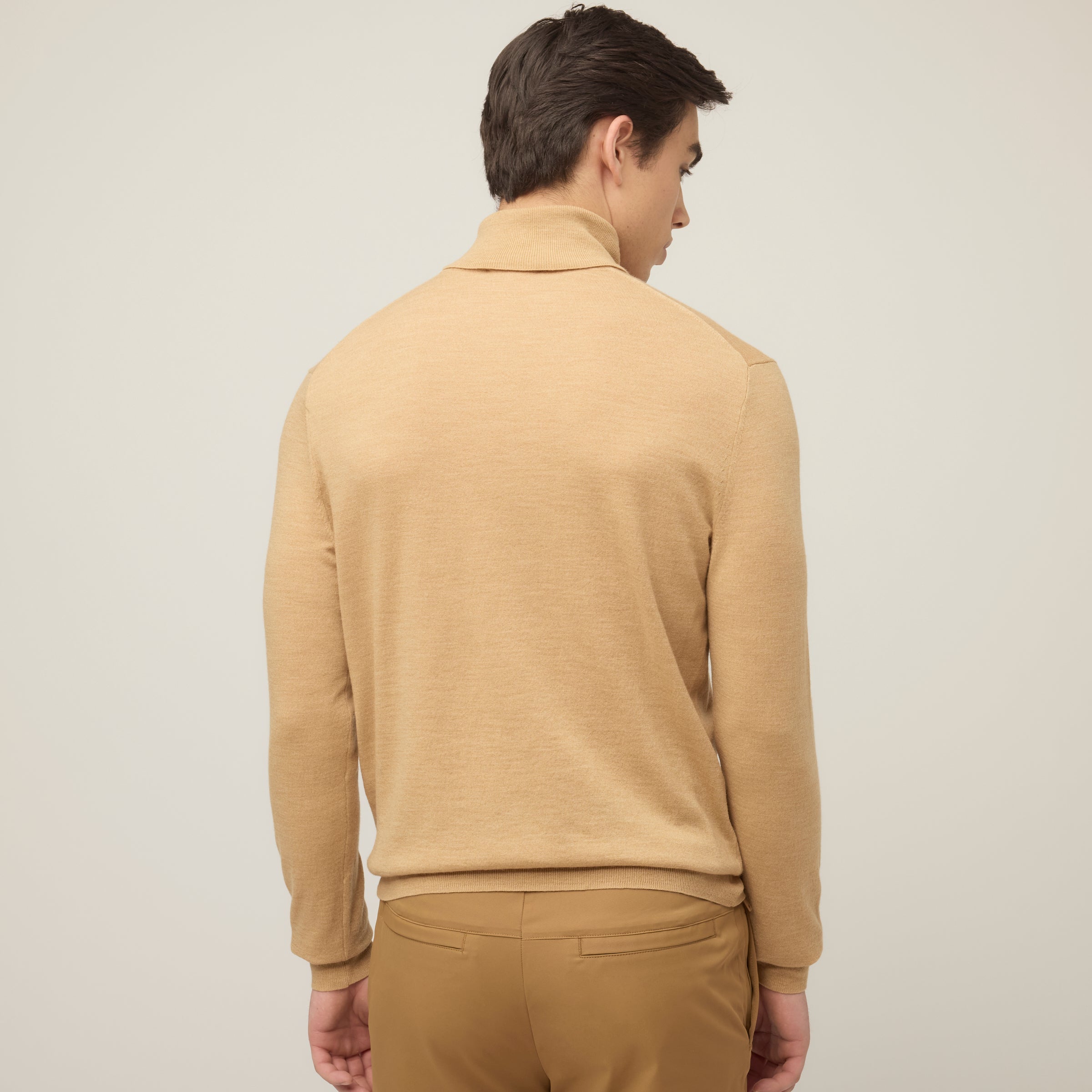 Stretch Merino Turtleneck - Image 32