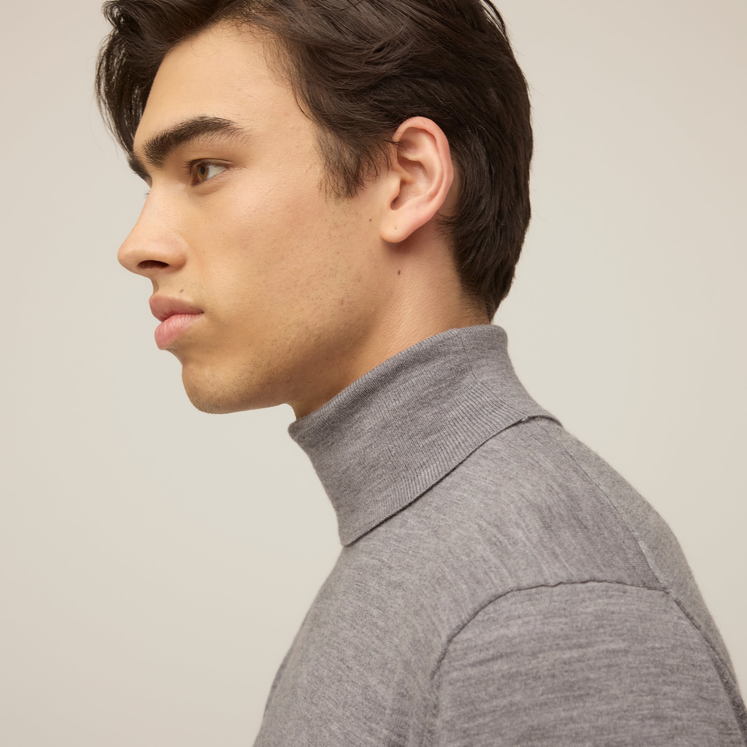 Stretch Merino Turtleneck - Image 23