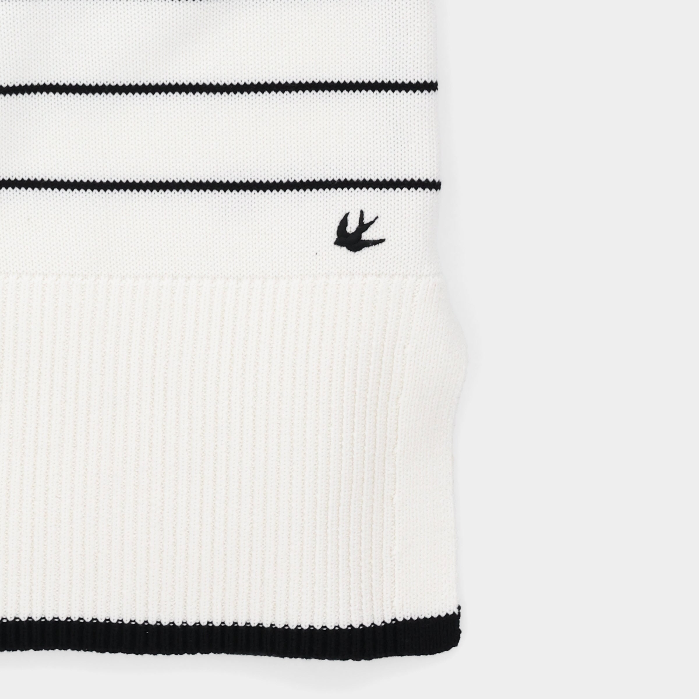 Sleeveless Sweater - Image 10