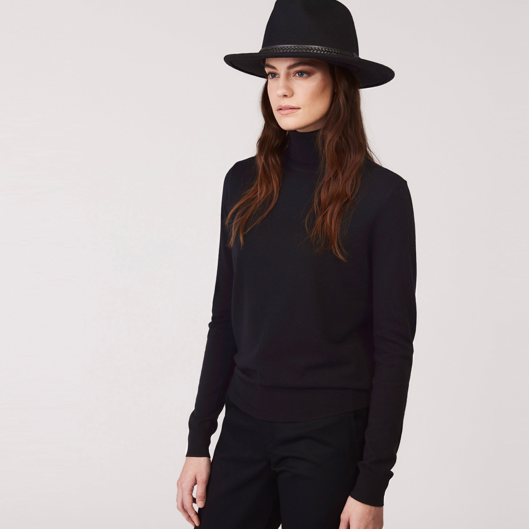 Stretch Merino Turtleneck - Image 25