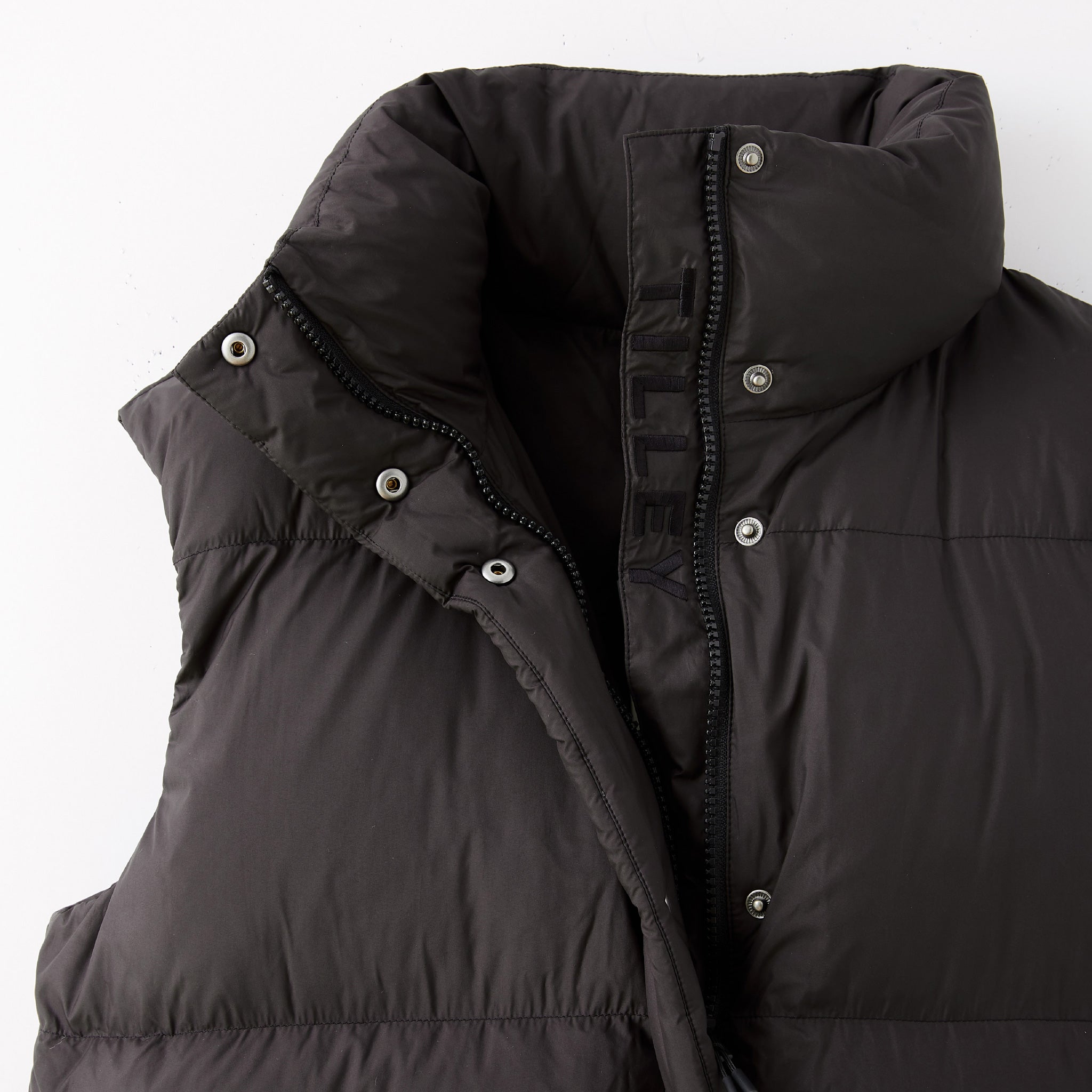 Trail Down Vest - Image 16