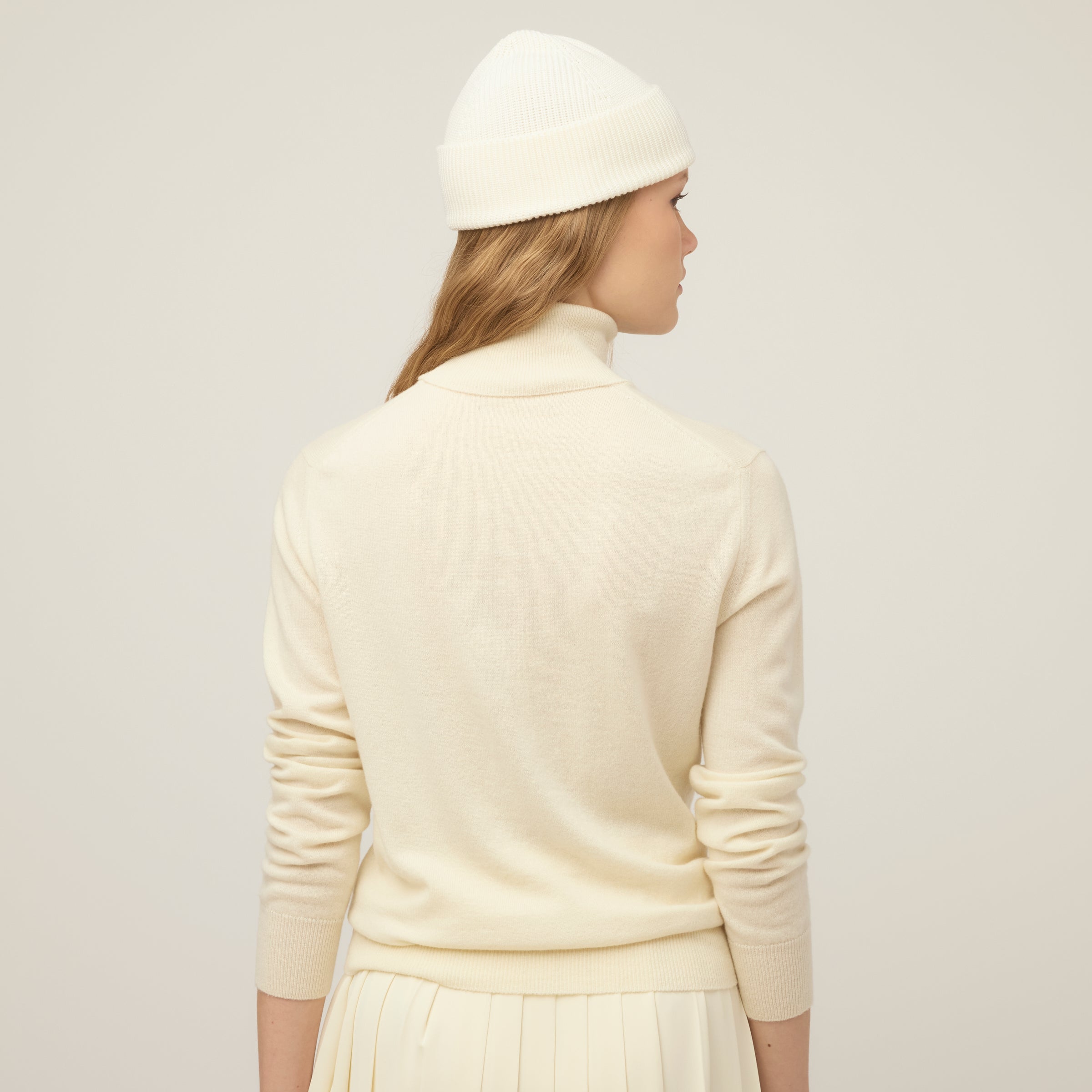 Italian Cashmere Turtleneck - Image 18