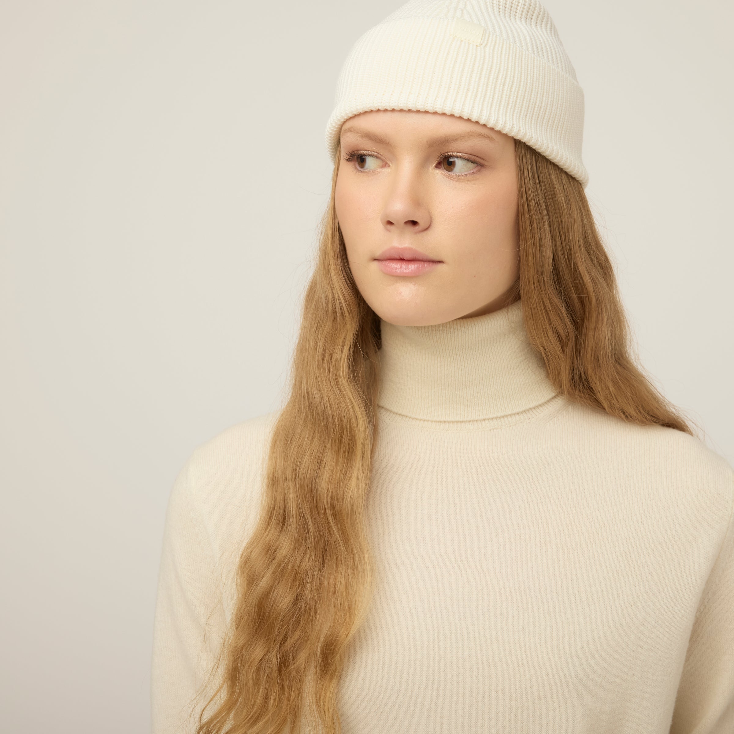 Italian Cashmere Turtleneck - Image 19