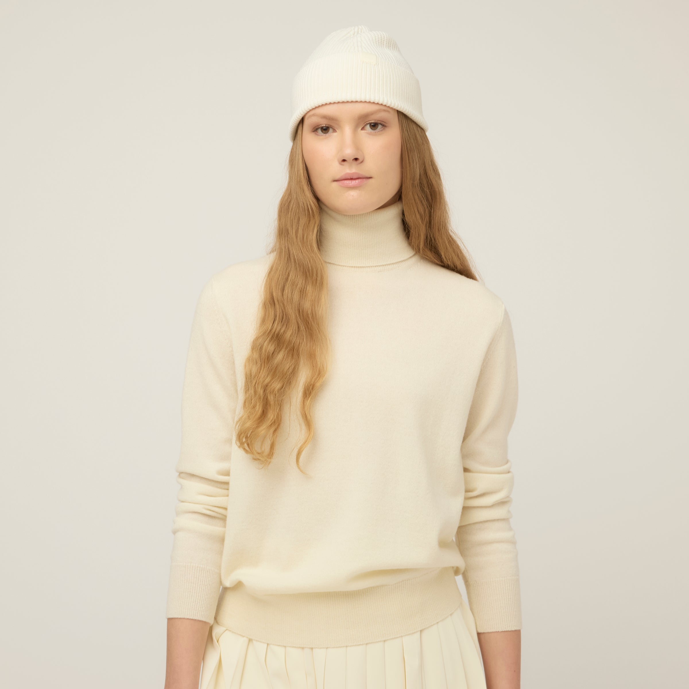 Italian Cashmere Turtleneck - Image 16