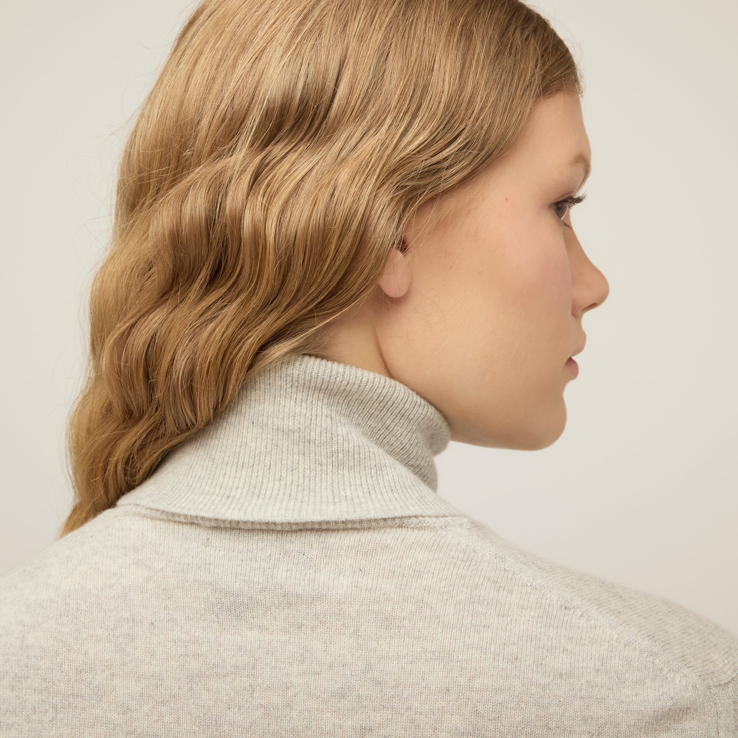 Italian Cashmere Turtleneck - Image 11