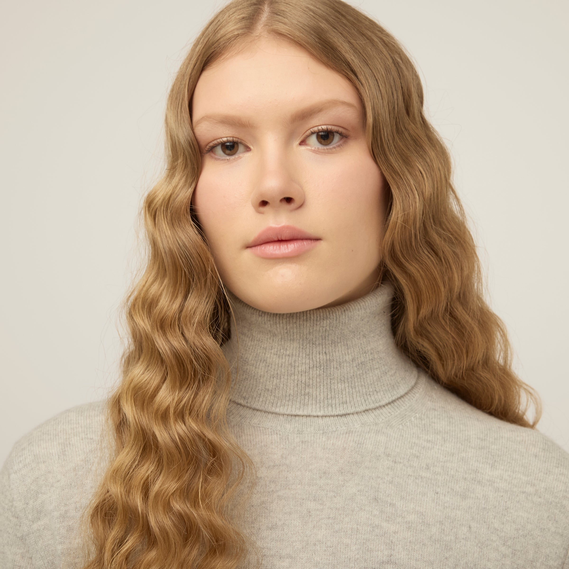 Italian Cashmere Turtleneck - Image 12