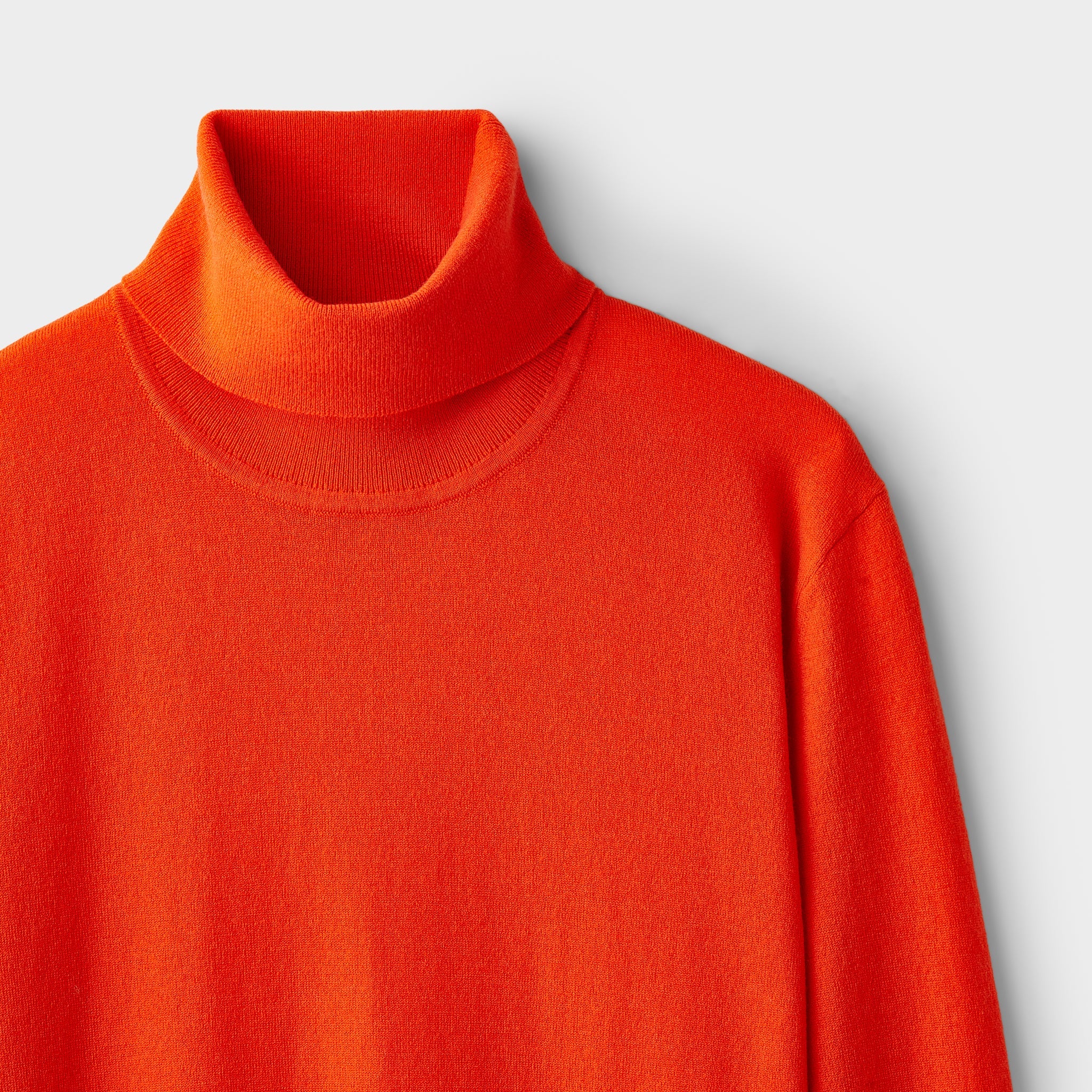 Stretch Merino Turtleneck - Image 20