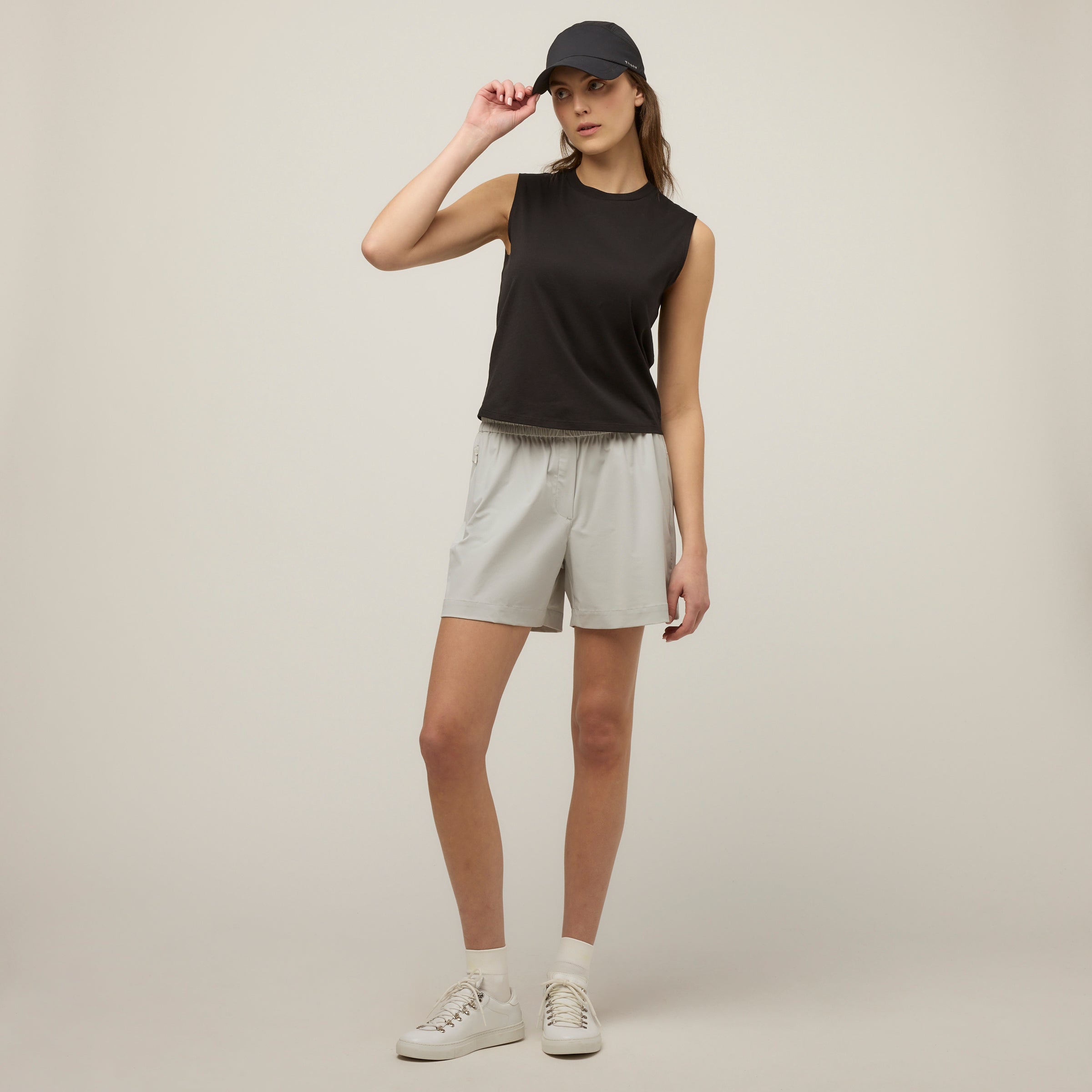 Wanderer Pull on Short - Image 25