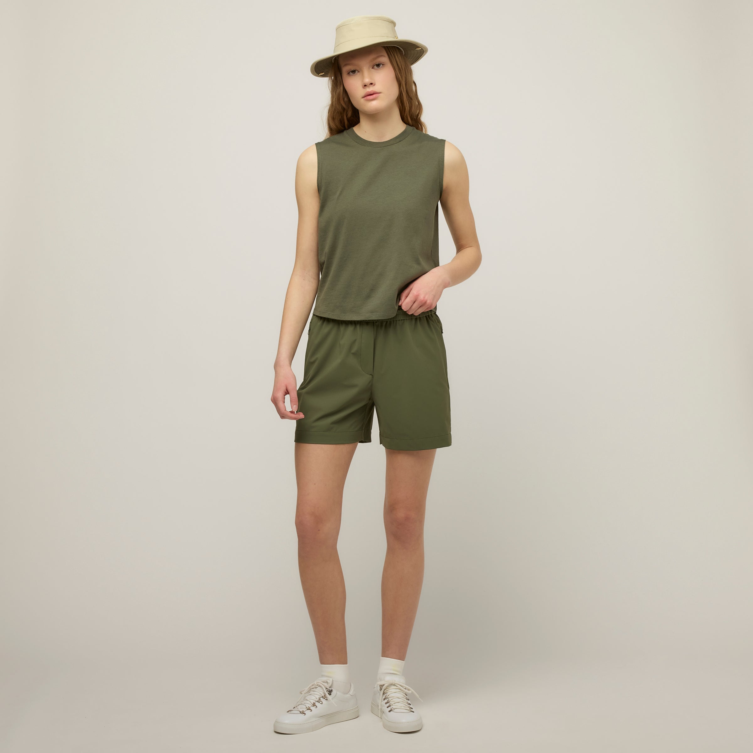 Wanderer Pull on Short - Image 7