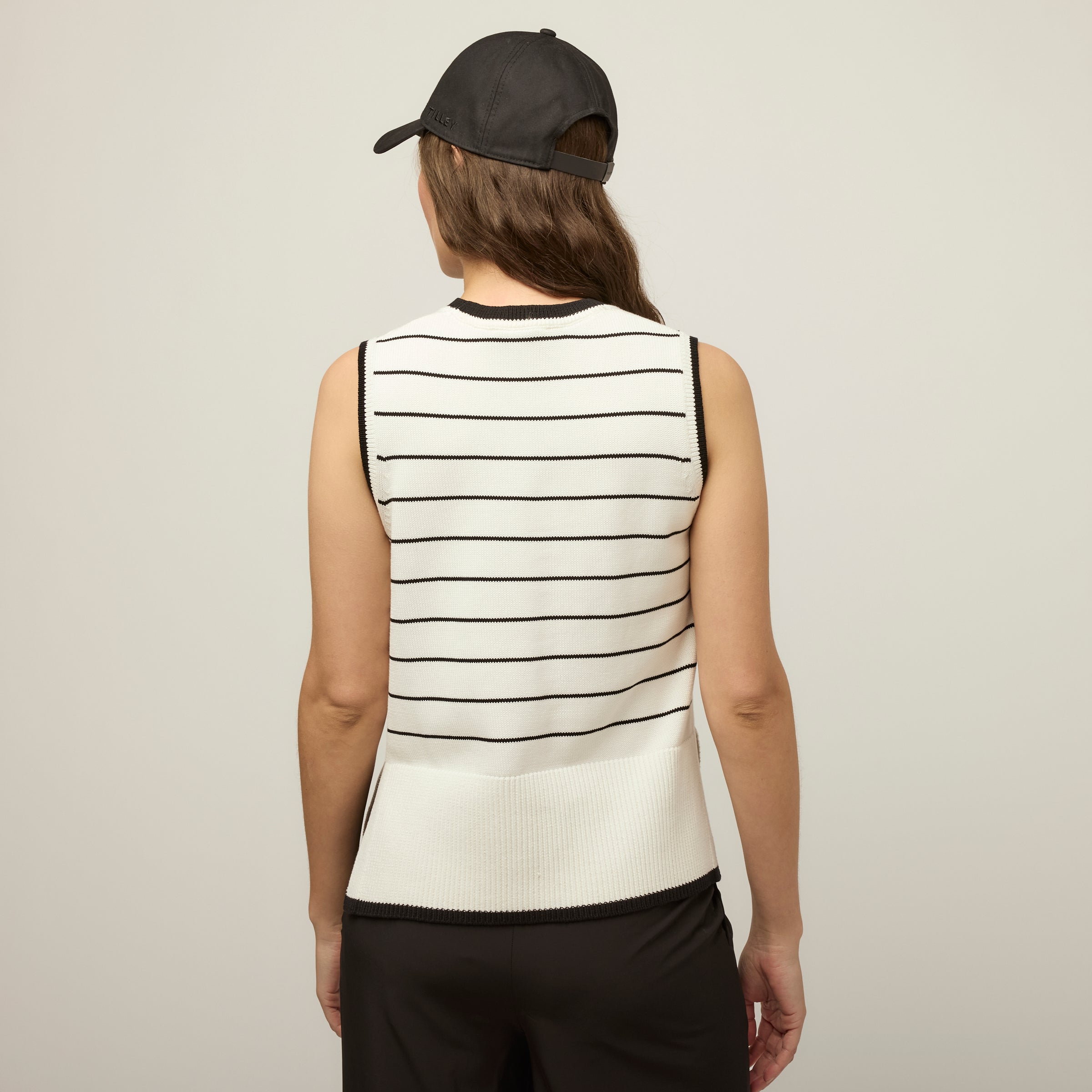 Sleeveless Sweater - Image 2