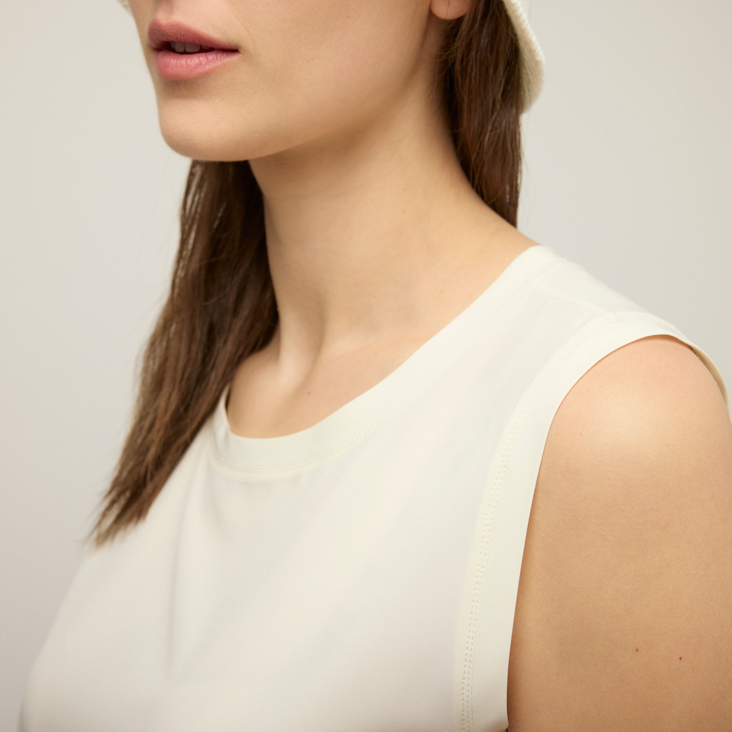 Tech Slk Tank - Image 40