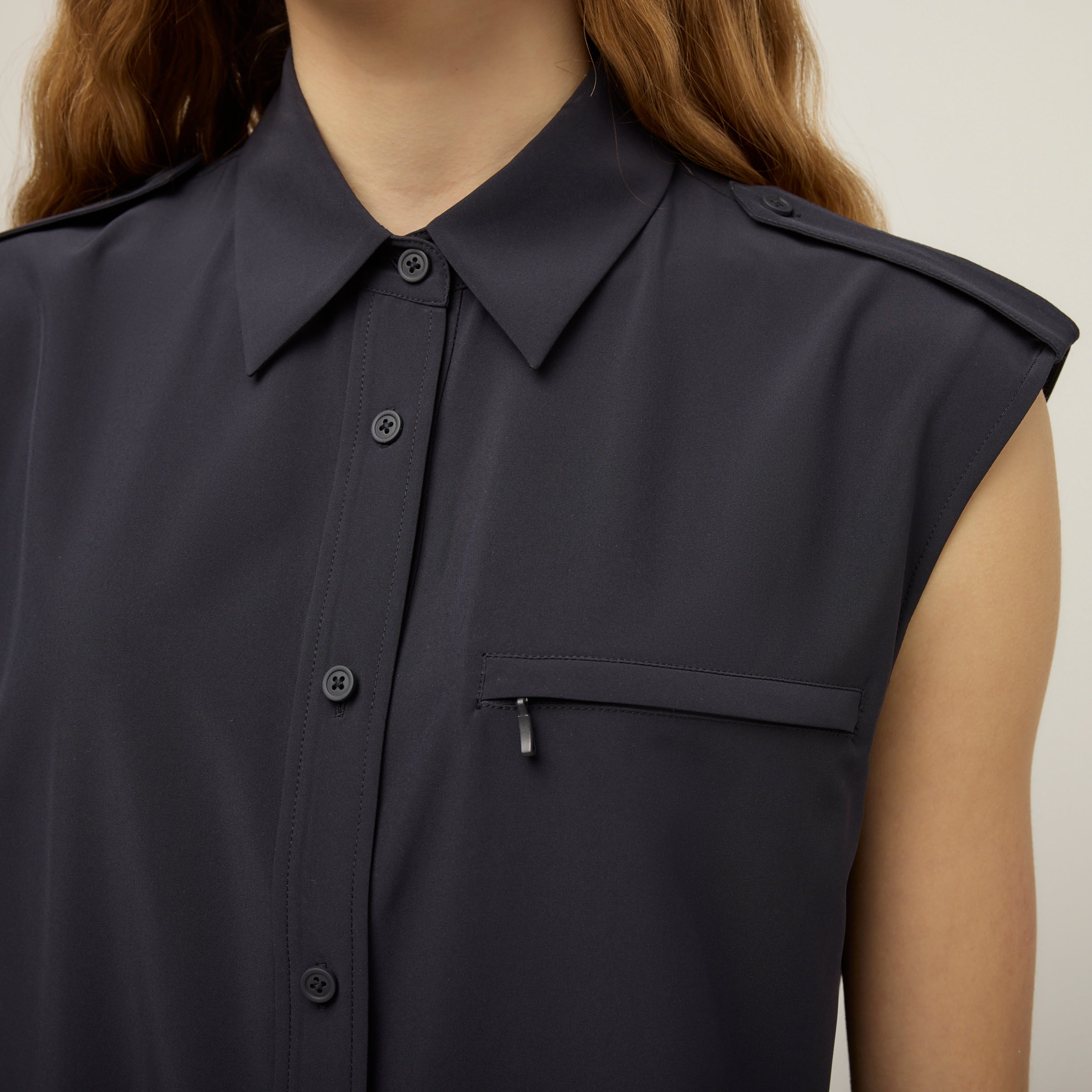 Tech Slk Sleeveless Shirt - Image 4