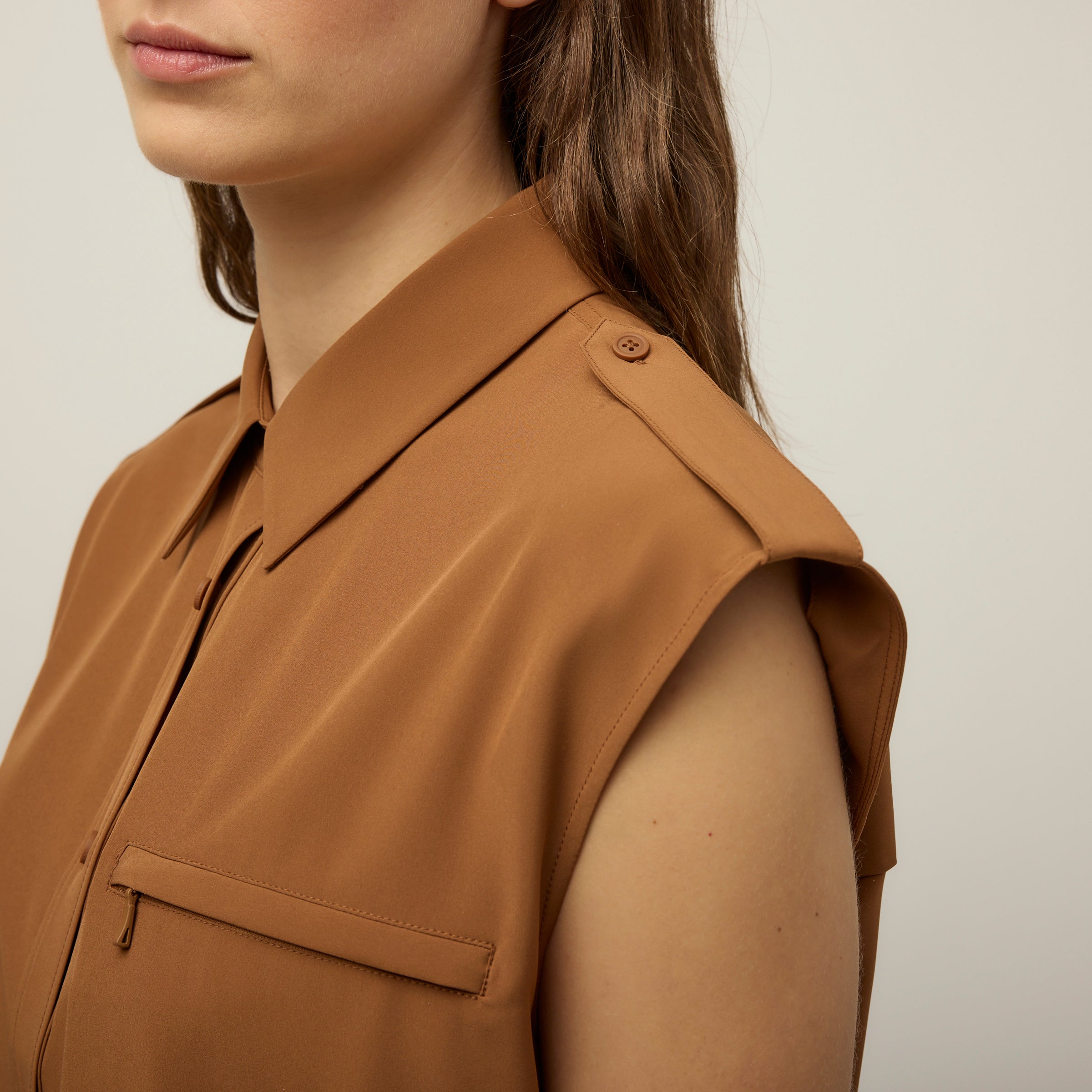 Tech Slk Sleeveless Shirt - Image 30