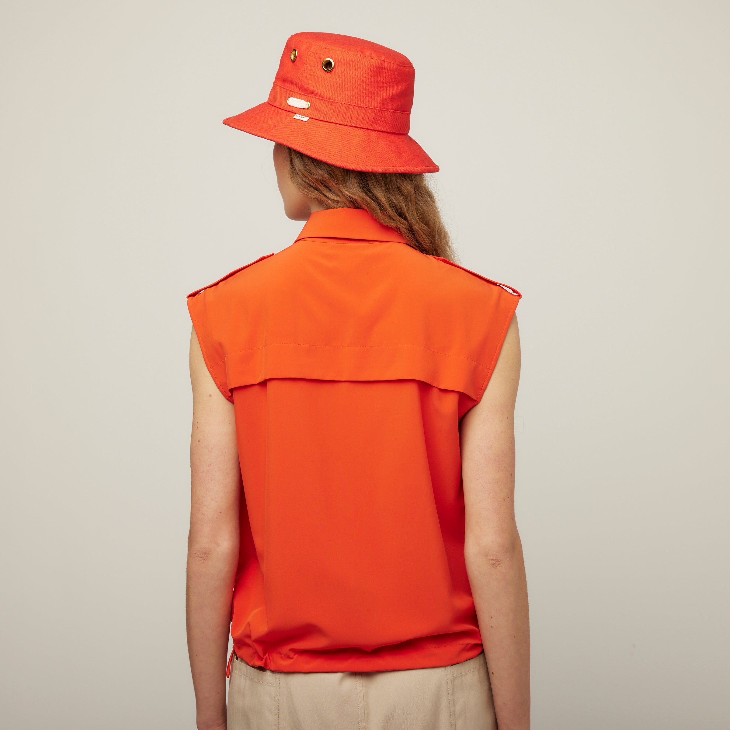 Tech Slk Sleeveless Shirt - Image 18