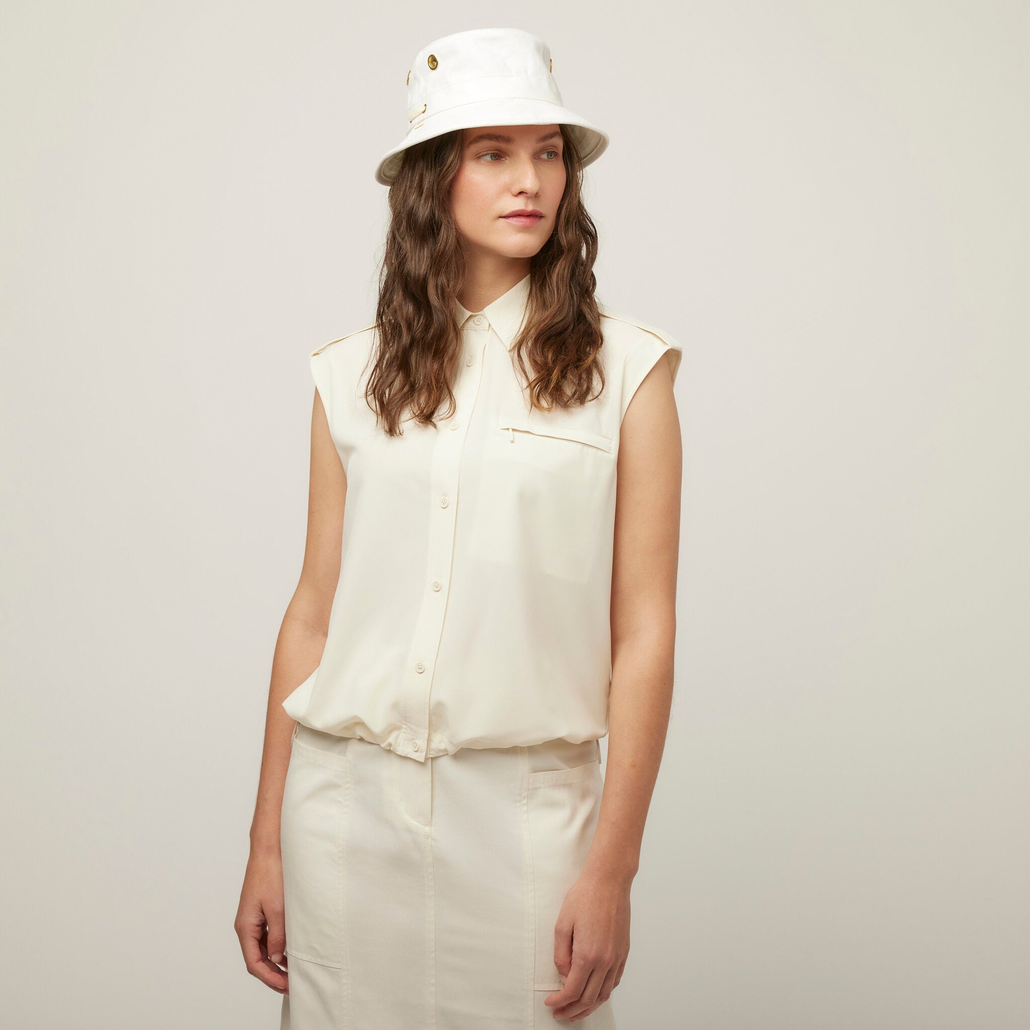 Tech Slk Sleeveless Shirt - Image 12