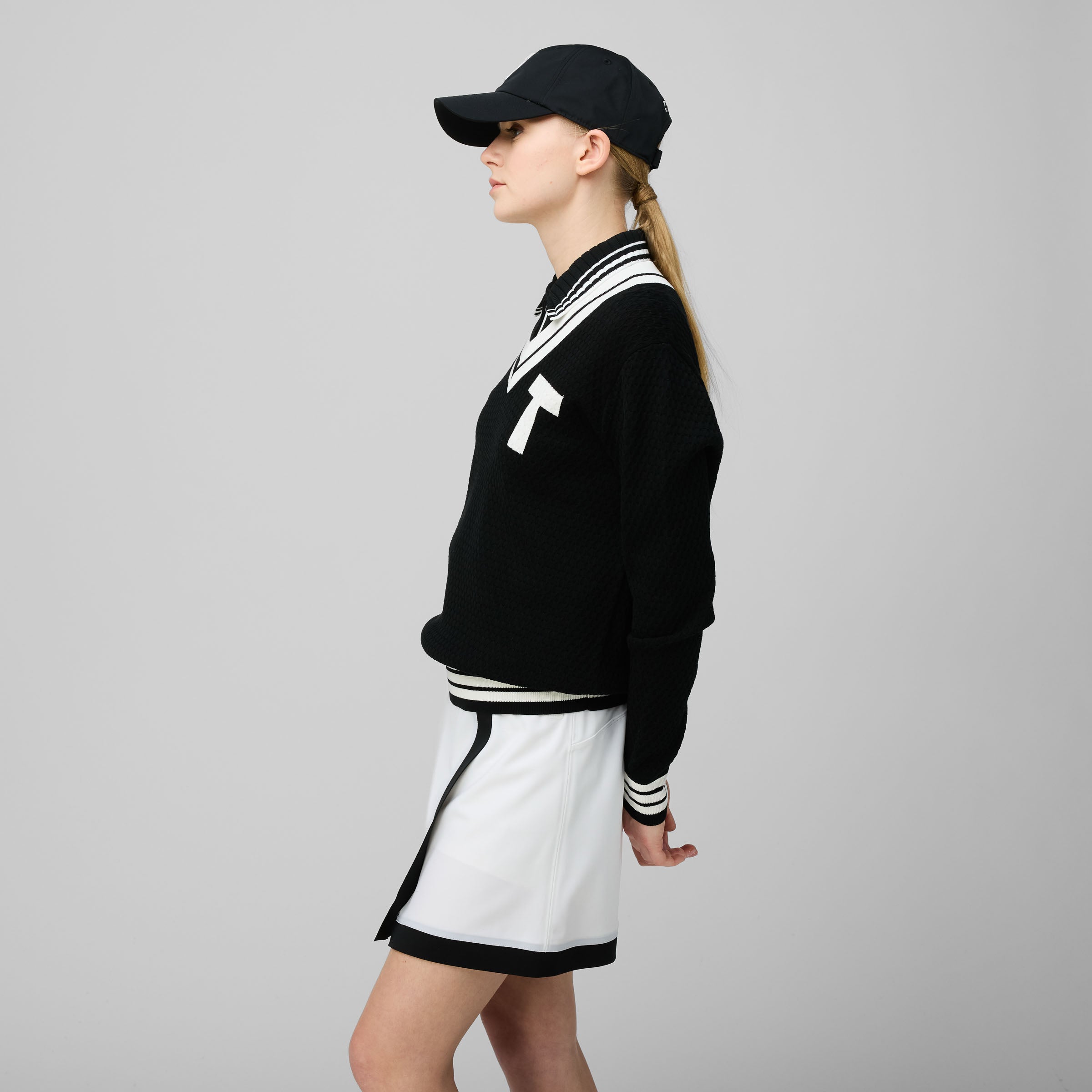 Sport V Neck Sweater - Image 4